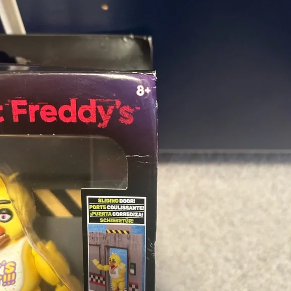 SOLD - Five Nights at Freddy’s Chica with Office Jazwares - Picture 3 of 16